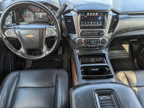 Used 2020 Chevrolet Suburban Premier RWD image 6