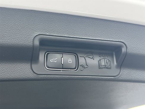 New 2026 Ford Explorer ST-Line w/ Premium Package image 24