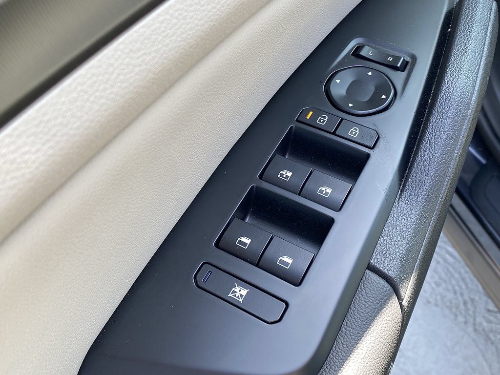New 2026 Kia Sportage EX FWD image 10