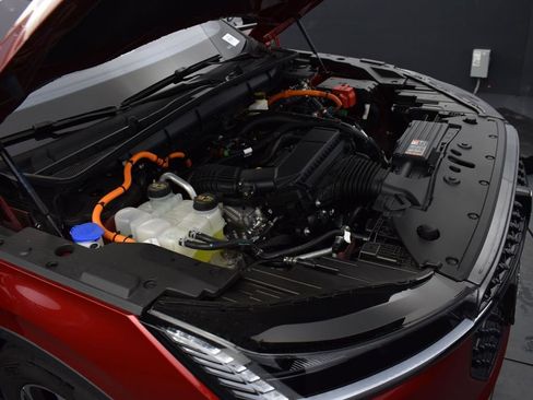 New 2025 Lincoln Nautilus Premier w/ Equipment Group 102A image 32