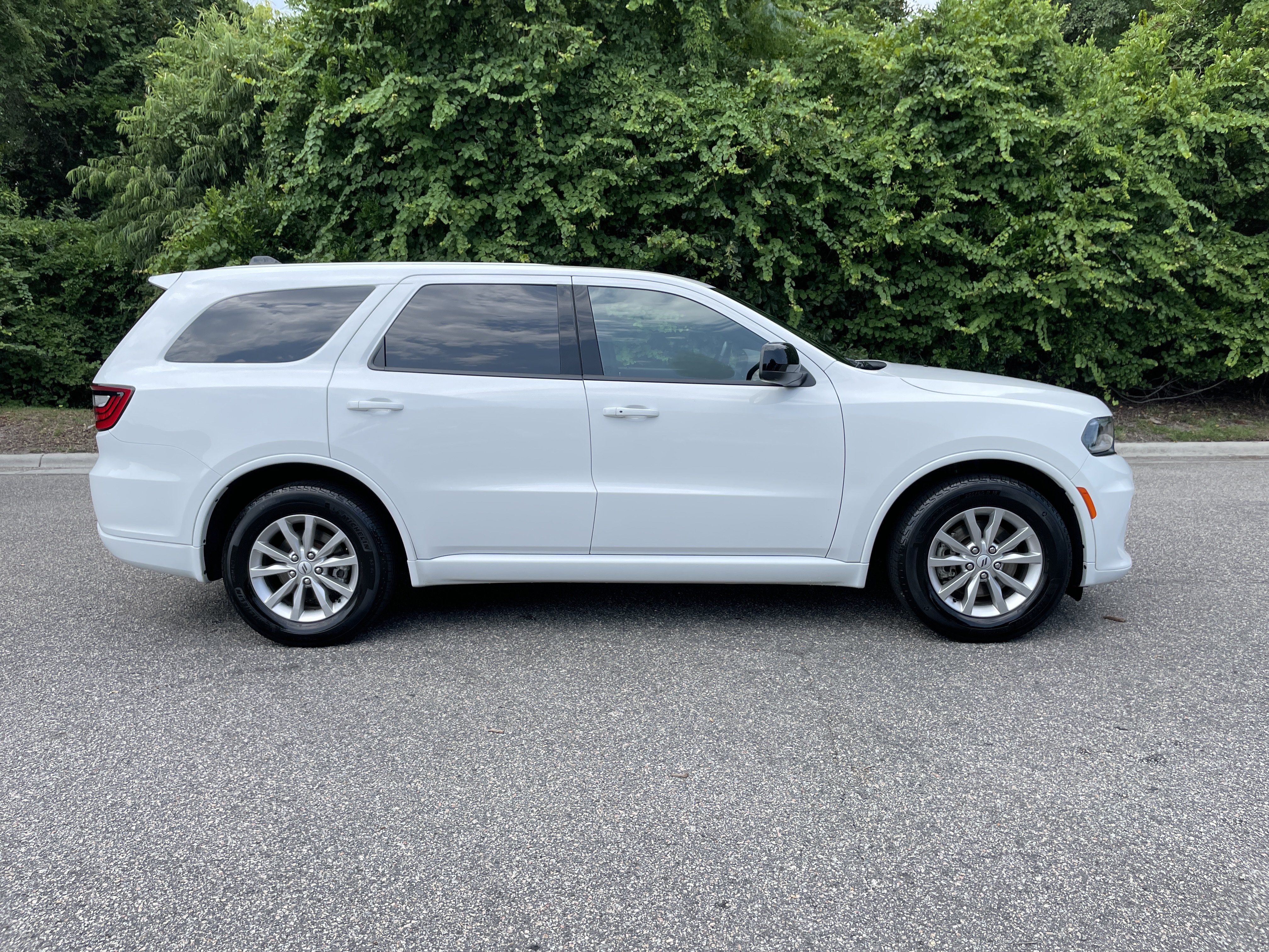 Used 2025 Dodge Durango GT w/ Trailer Tow Group IV RWD image 9
