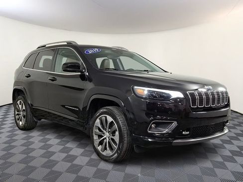 Used 2019 Jeep Cherokee Overland w/ Technology Group AWD/4WD image 1