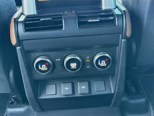 Used 2023 Land Rover Defender 130 X AWD/4WD image 19