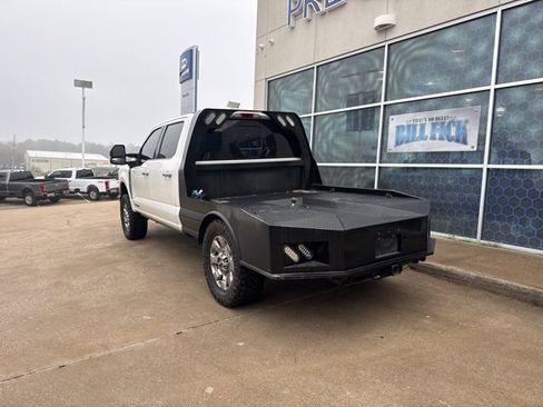 Used 2023 Ford F250 Lariat w/ Lariat Ultimate Package image 5