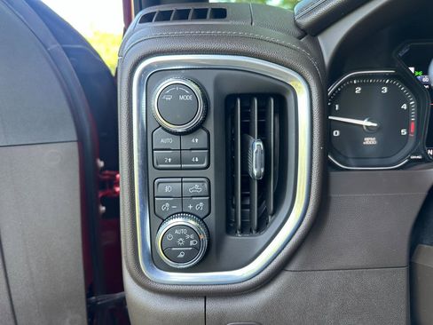 Used 2022 GMC Sierra 3500 Denali AWD/4WD image 36