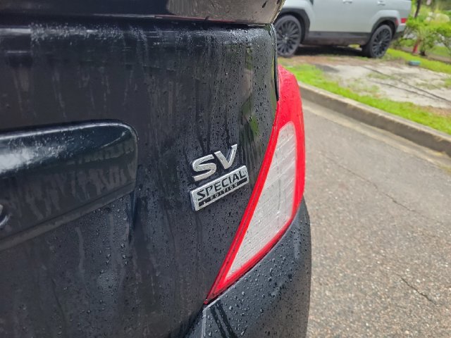 Used 2018 Nissan Versa SV w/ SV Special Edition Package FWD image 9