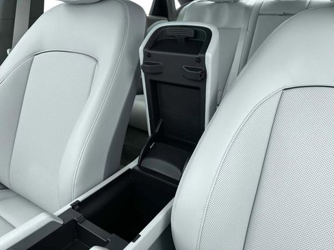New 2025 Hyundai Ioniq 6 SEL image 18
