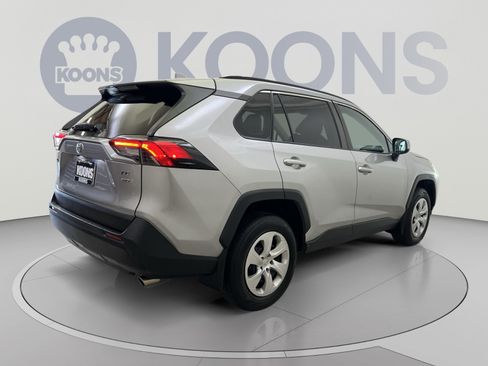 Used 2019 Toyota RAV4 LE w/ All Weather Liner Package AWD/4WD image 8