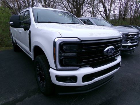New 2026 Ford F350 Platinum AWD/4WD image 3