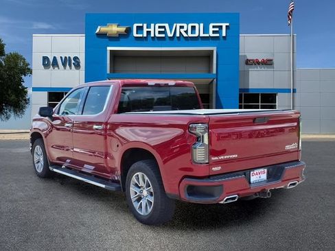 Used 2020 Chevrolet Silverado 1500 High Country w/ Technology Package AWD/4WD image 5