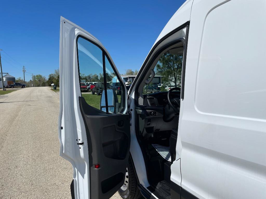 Used 2024 Ford Transit 150 148 Medium Roof AWD w/ Load Area Protection Package image 19