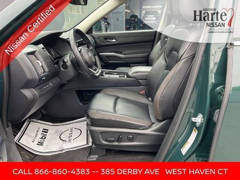 Certified 2024 Nissan Pathfinder SL w/ SL Premium Package AWD/4WD image 22
