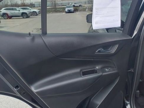 Used 2019 Chevrolet Equinox LT image 19