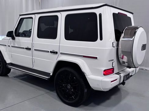 Used 2025 Mercedes-Benz G 550 image 8