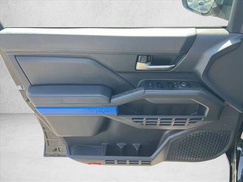 Used 2025 Toyota Tacoma TRD Off-Road image 10