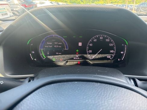 Used 2019 Honda Accord Touring image 6