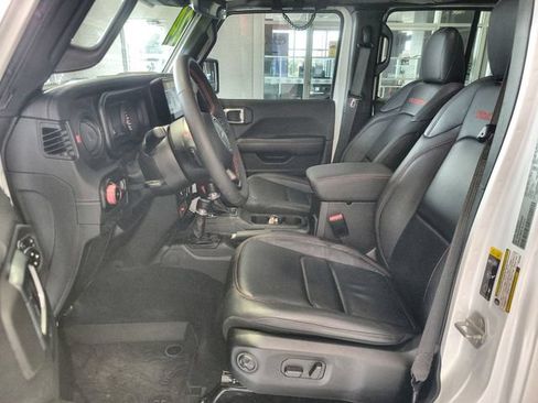 Used 2024 Jeep Wrangler Unlimited Rubicon AWD/4WD image 12