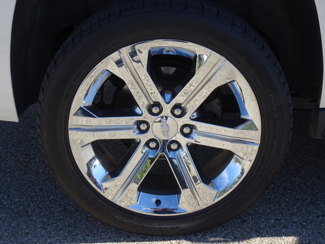 Used 2020 Chevrolet Tahoe Premier AWD/4WD image 32