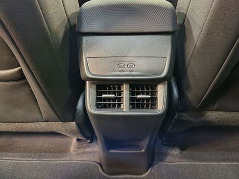 Certified 2025 Chevrolet Equinox RS AWD/4WD image 24