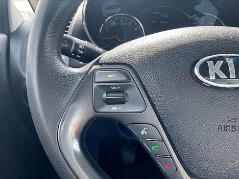 Used 2016 Kia Forte LX FWD image 19