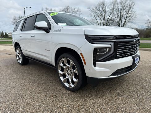 New 2025 Chevrolet Tahoe High Country AWD/4WD image 6