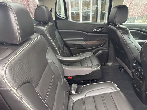 Used 2023 GMC Acadia Denali w/ Black Diamond Edition image 33