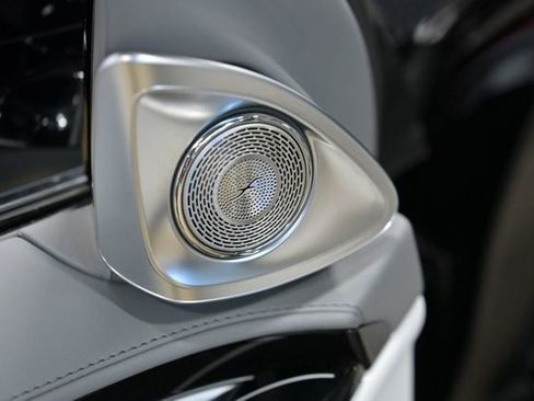 Used 2024 Mercedes-Benz Maybach S 680 4MATIC image 34