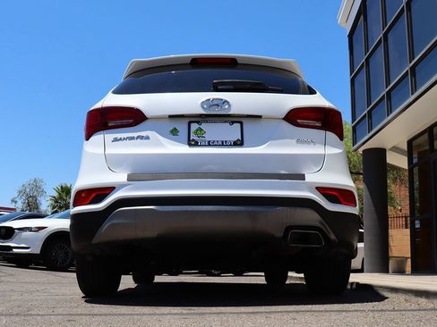 Used 2017 Hyundai Santa Fe Sport FWD image 12
