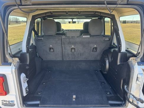 Used 2023 Jeep Wrangler Unlimited Rubicon 4xe w/ Steel Bumper Group image 7