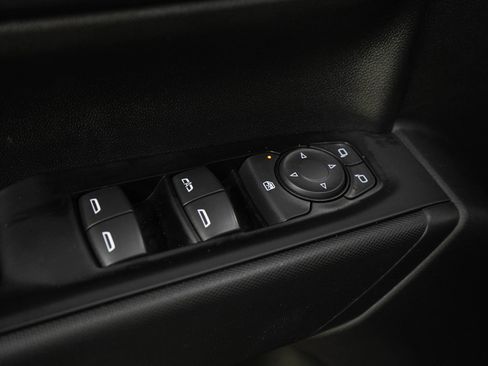 Used 2019 GMC Sierra 1500 4x4 Crew Cab w/ Convenience Package image 21