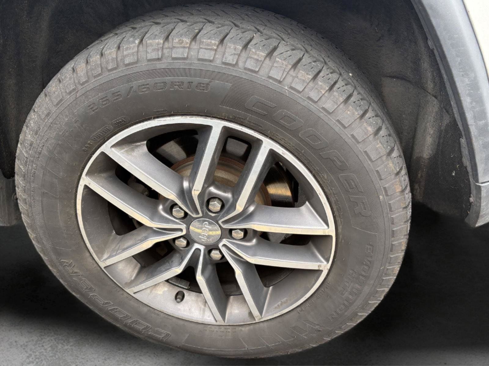 Used 2018 Jeep Grand Cherokee Limited AWD/4WD image 10