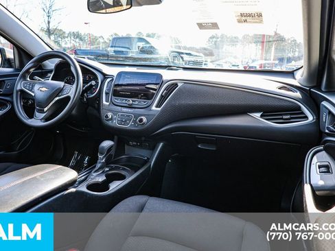Used 2024 Chevrolet Malibu LT image 30