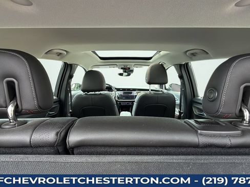Used 2023 Chevrolet Bolt EUV Premier w/ Sun & Sound Package FWD image 33