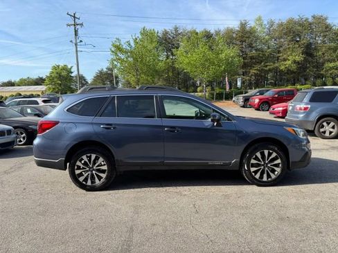 Used 2017 Subaru Outback 2.5i Limited image 4