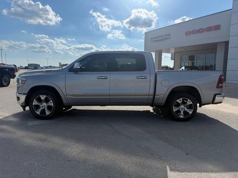 Used 2022 RAM 1500 Laramie AWD/4WD image 2