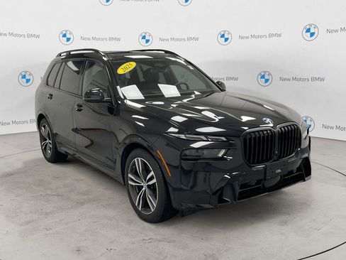 Certified 2025 BMW X7 xDrive40i w/ M Sport Package AWD/4WD image 5