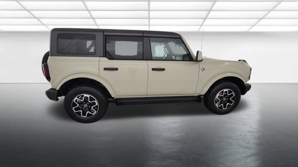 New 2026 Ford Bronco Outer Banks AWD/4WD image 8
