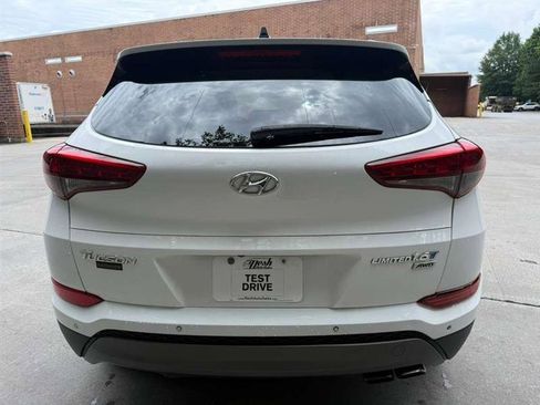 Used 2016 Hyundai Tucson Limited w/ Option Group 03 AWD/4WD image 4