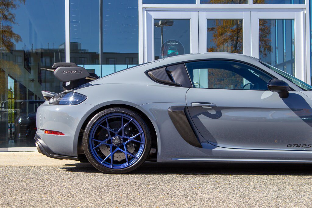 Used 2025 Porsche 718 Cayman GT4 RS RWD image 6