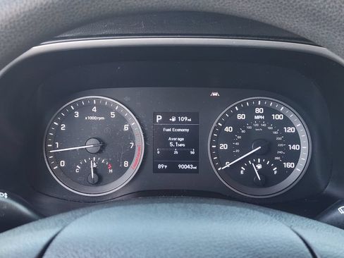 Used 2019 Hyundai Tucson Value FWD image 12