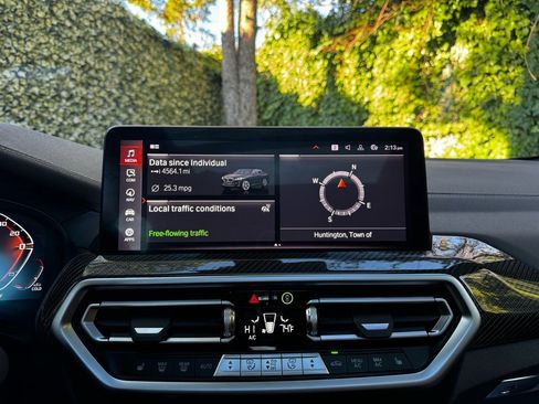 Used 2023 BMW X4 M40i w/ Premium Package image 13