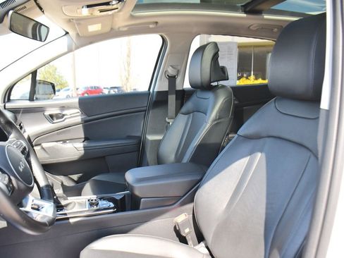 Used 2023 Kia Sportage SX image 12