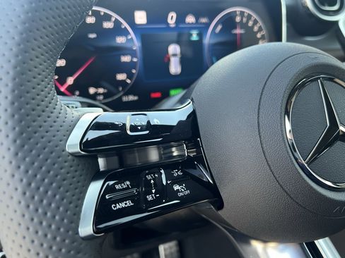 New 2025 Mercedes-Benz GLC 350e 4MATIC image 25