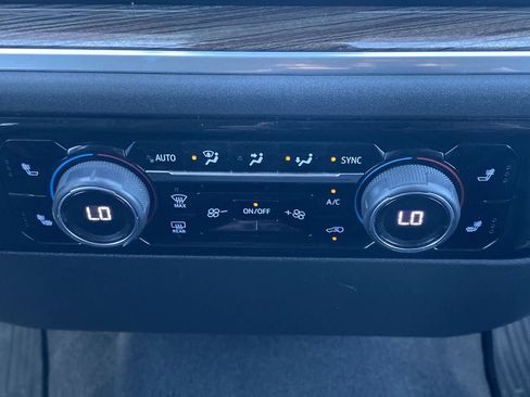 Used 2022 Chevrolet Silverado 1500 LT Trail Boss image 18