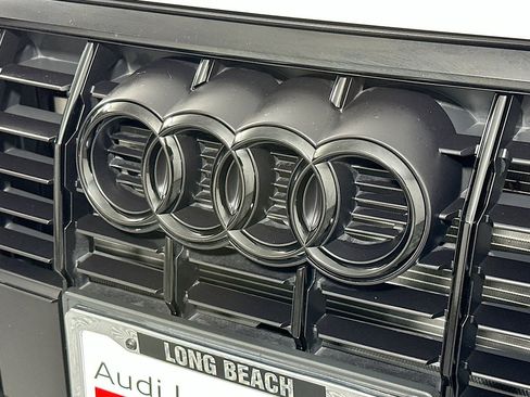 Used 2023 Audi Q3 2.0T Premium w/ Black Optic Sport Package AWD/4WD image 15