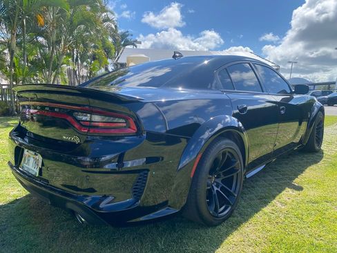 Used 2021 Dodge Charger SRT Hellcat w/ Harman/Kardon Audio Group RWD image 7