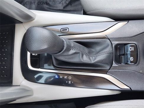 Used 2022 Toyota Corolla Cross L image 20