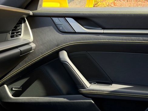 Used 2023 Porsche 911 Carrera 4S image 31