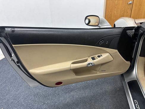 Used 2005 Chevrolet Corvette 2dr Convertible w/ Preferred Equipment Group image 10