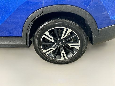 Used 2025 Mitsubishi Eclipse Cross SE AWD/4WD image 11